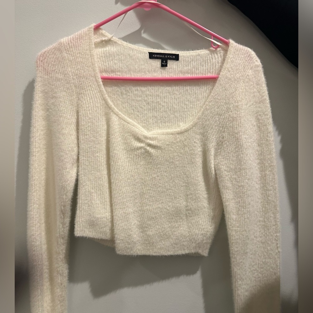 kendall & kylie off white cream cropped sweater